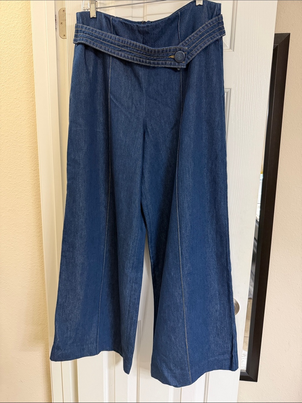 Reiss Wide  Leg Denim Lianna Trousers . NEW w tags